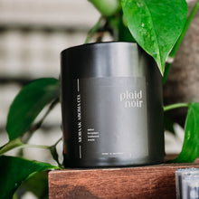  Plaid Noir Candle