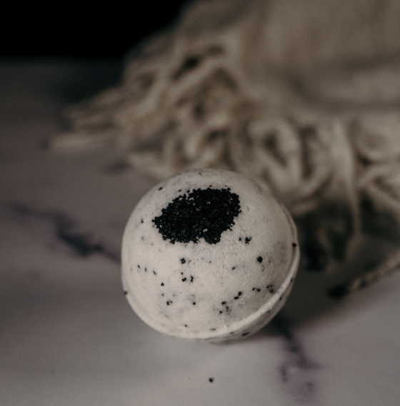 Urban - Hemp Infused Bath Bomb